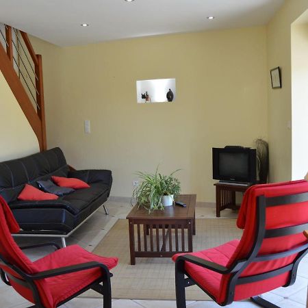 Cosy Chalet With Private Garden In Normandy Isigny-le-Buat Esterno foto
