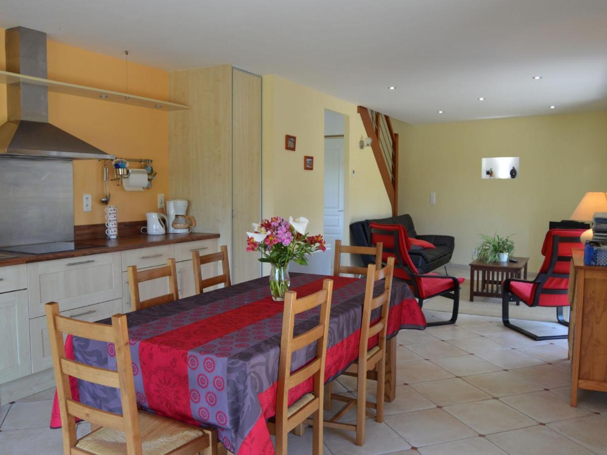 Cosy Chalet With Private Garden In Normandy Isigny-le-Buat Camera foto