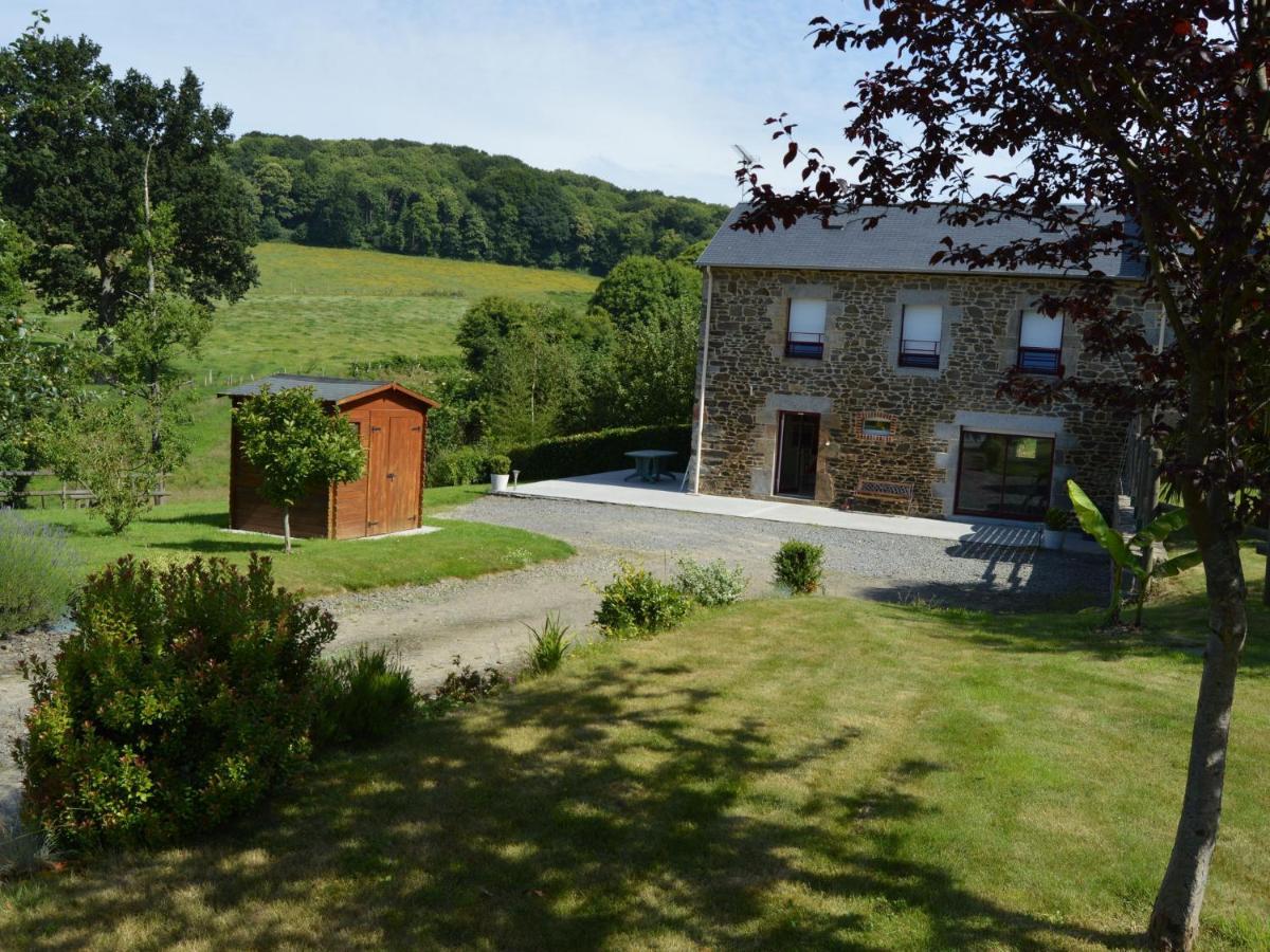 Cosy Chalet With Private Garden In Normandy Isigny-le-Buat Camera foto