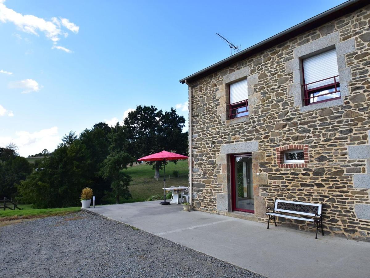 Cosy Chalet With Private Garden In Normandy Isigny-le-Buat Esterno foto