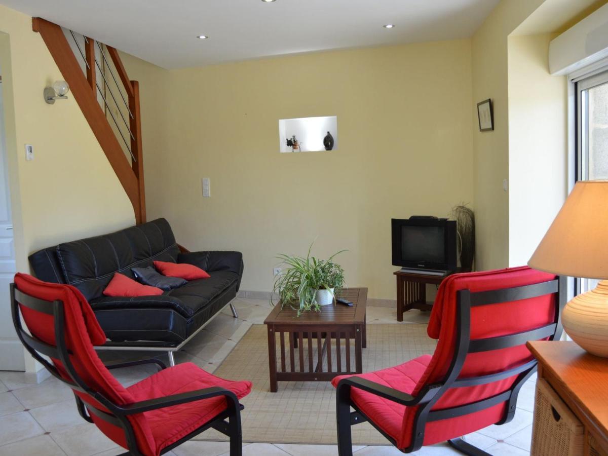 Cosy Chalet With Private Garden In Normandy Isigny-le-Buat Esterno foto