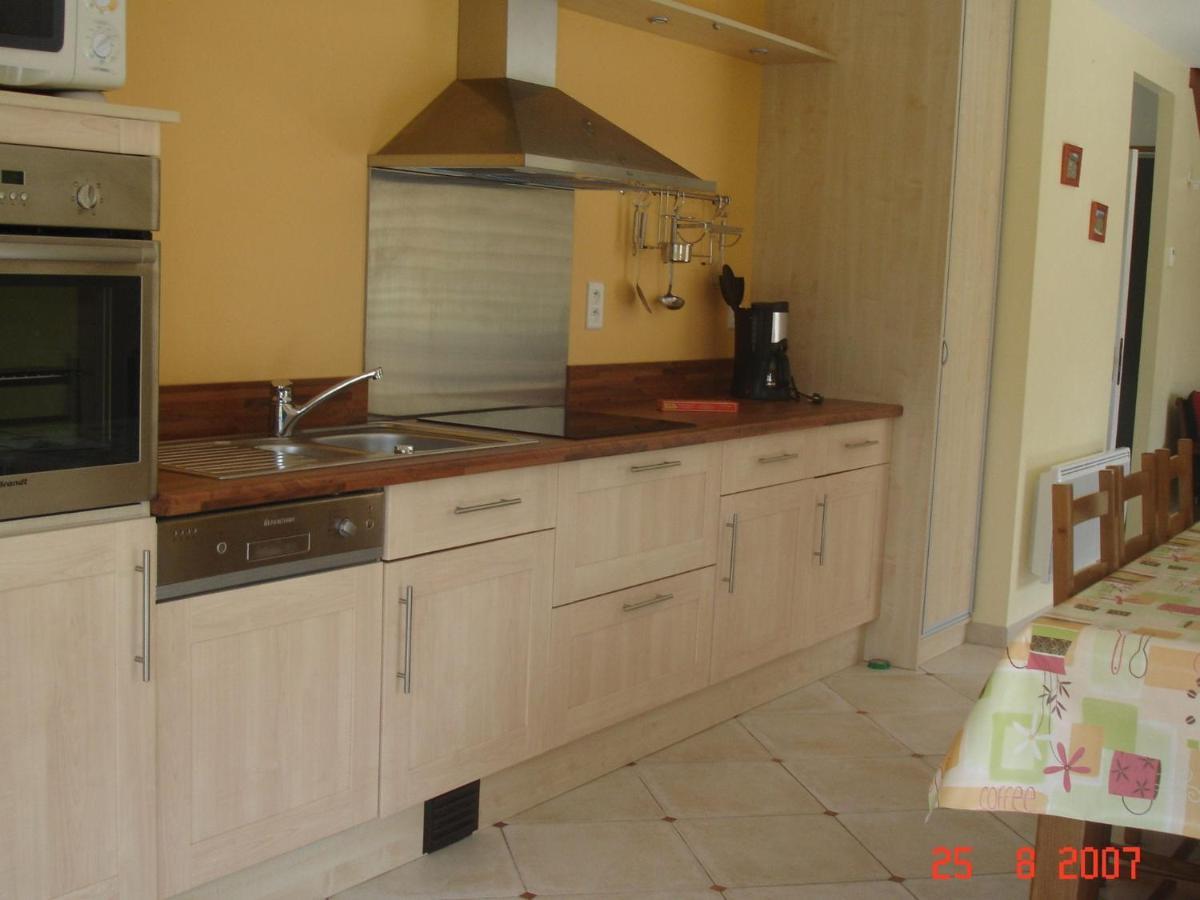 Cosy Chalet With Private Garden In Normandy Isigny-le-Buat Esterno foto
